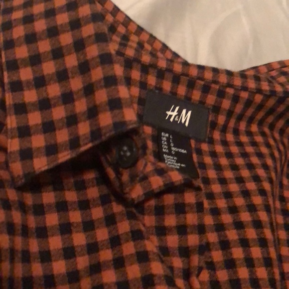 H&M button up - Picture 2 of 2